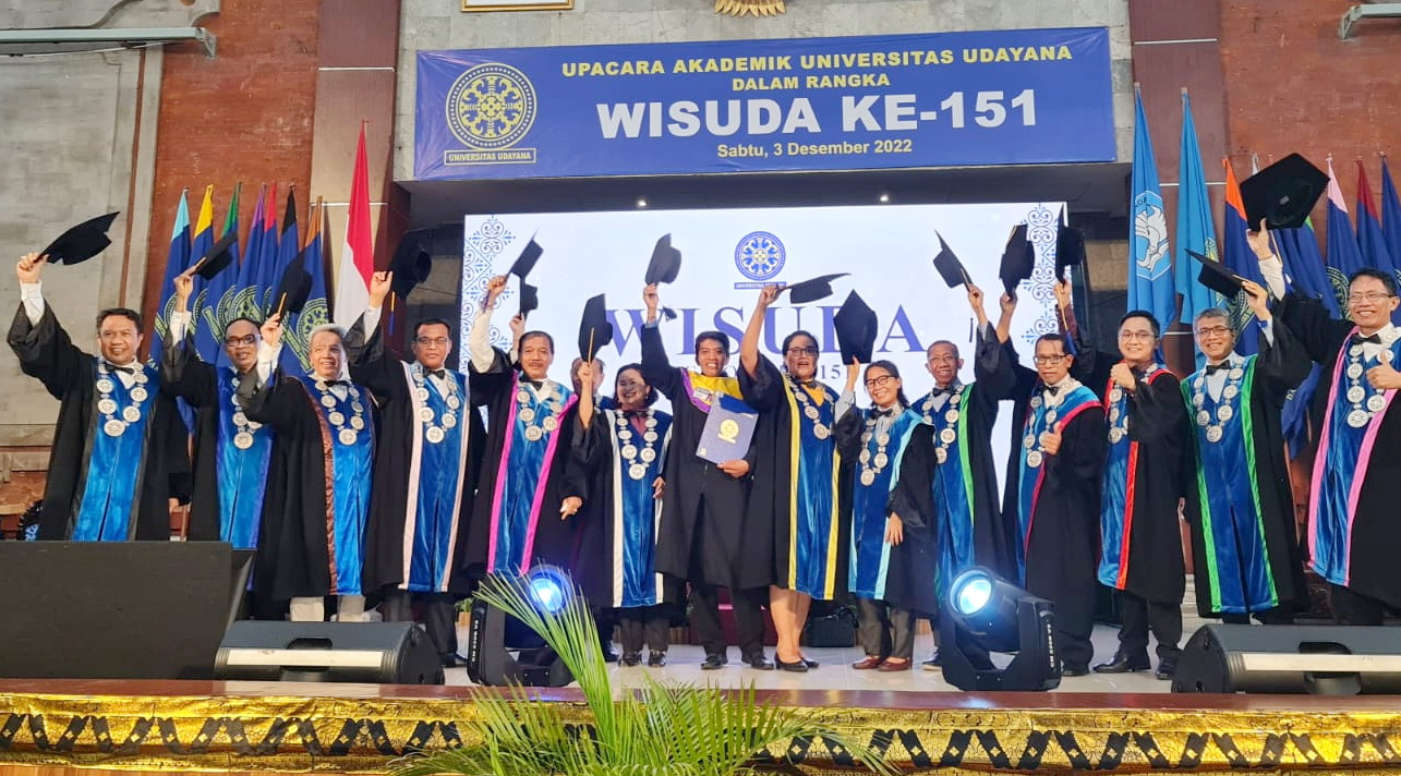 Wisuda Unud ke 151-1, Prof. Dr. I Wayan Nuarsa Dekan FKP Unud